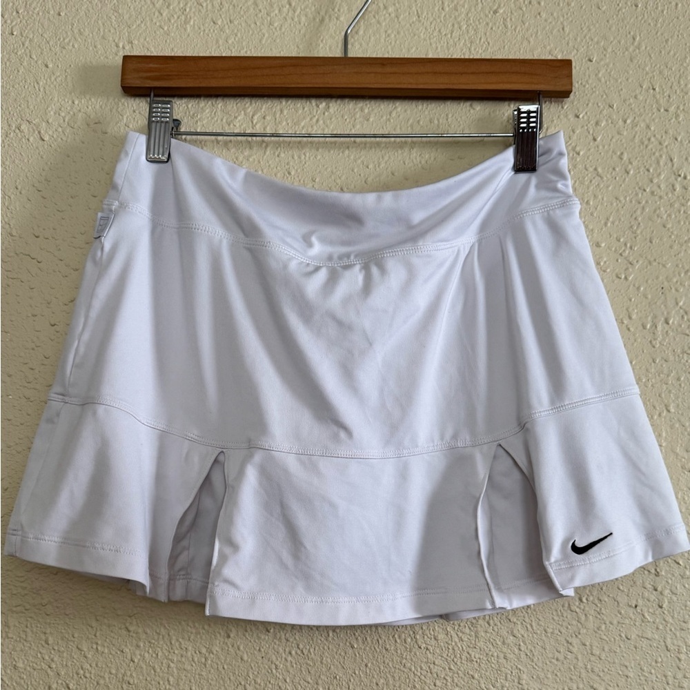 Nike | Dri-Fit White Tennis - Golf - Pickleball Skort - Size M - Picture 2 of 5